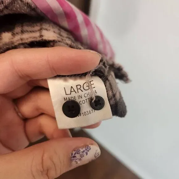 Custom distressed shirt - Picture 6 of 6